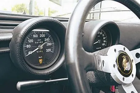 lamborghini_miura_5054a_1392133.jpg