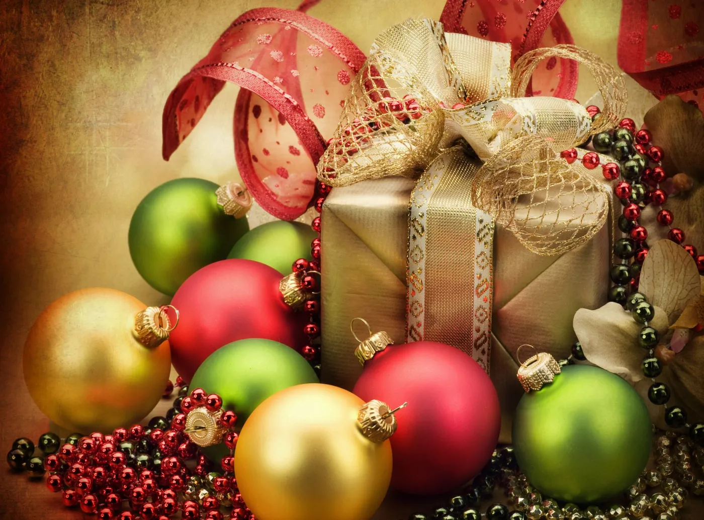 Najlepsze mobilne prezenty. Smartfony i tablety pod choinkę. PODPOWIEDZI