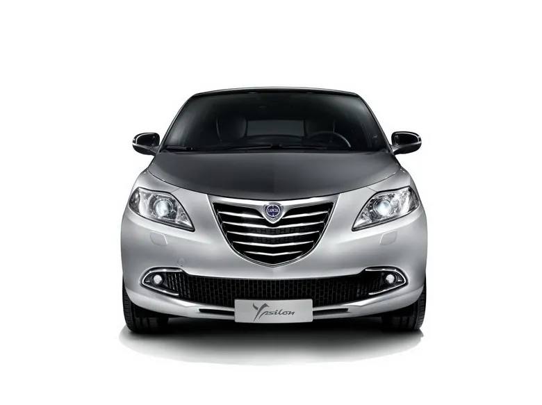 1930955-lancia-ypsilon-nowa-7.jpg