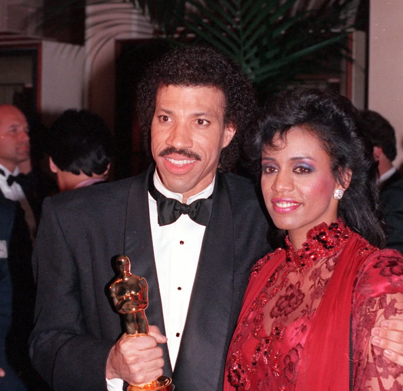2104541-lionel-richie-i-brenda.jpg