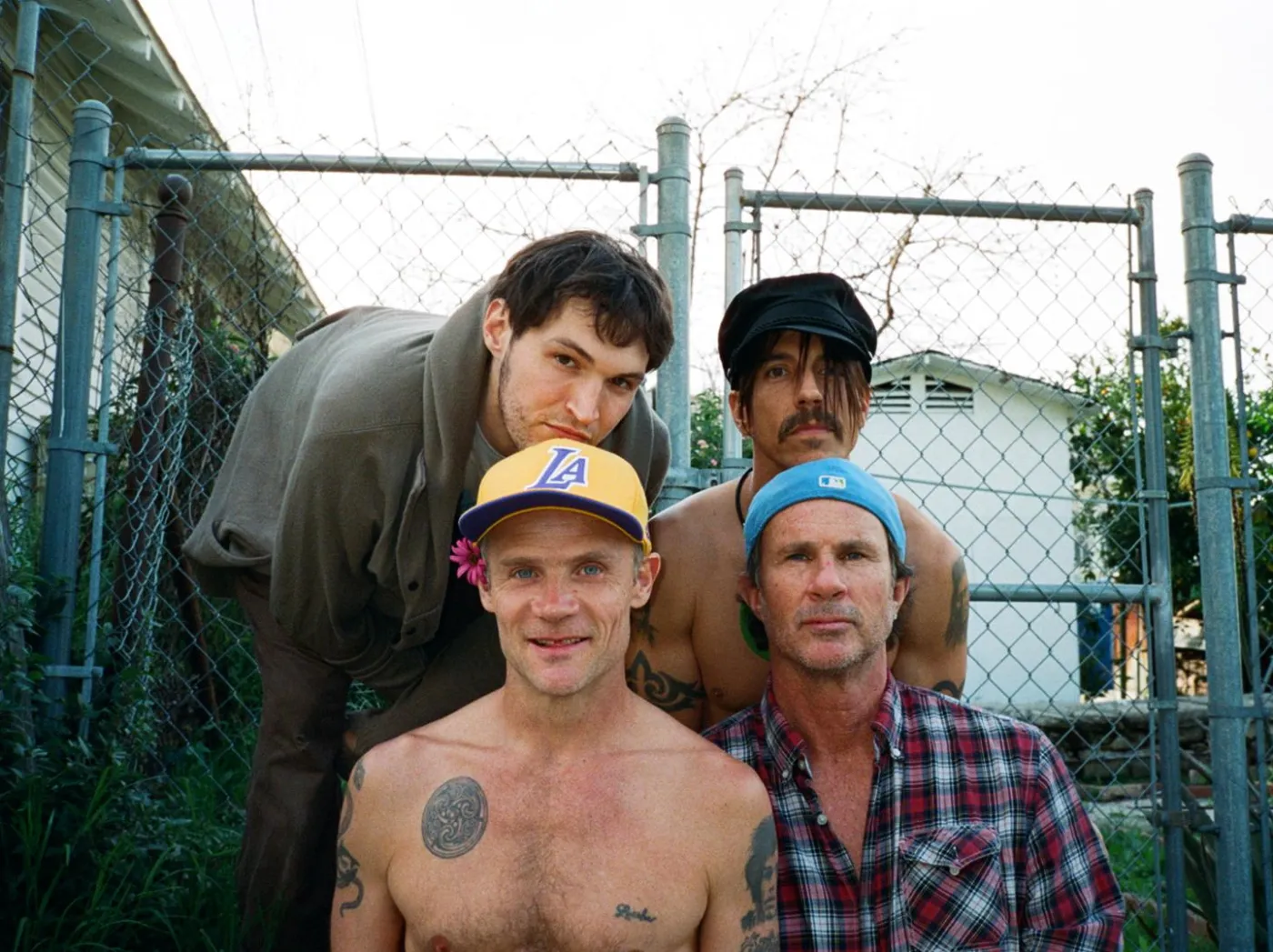 2317825-red-hot-chili-peppers.jpg