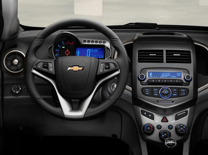 2176937-chevrolet-aveo-test-6.jpg