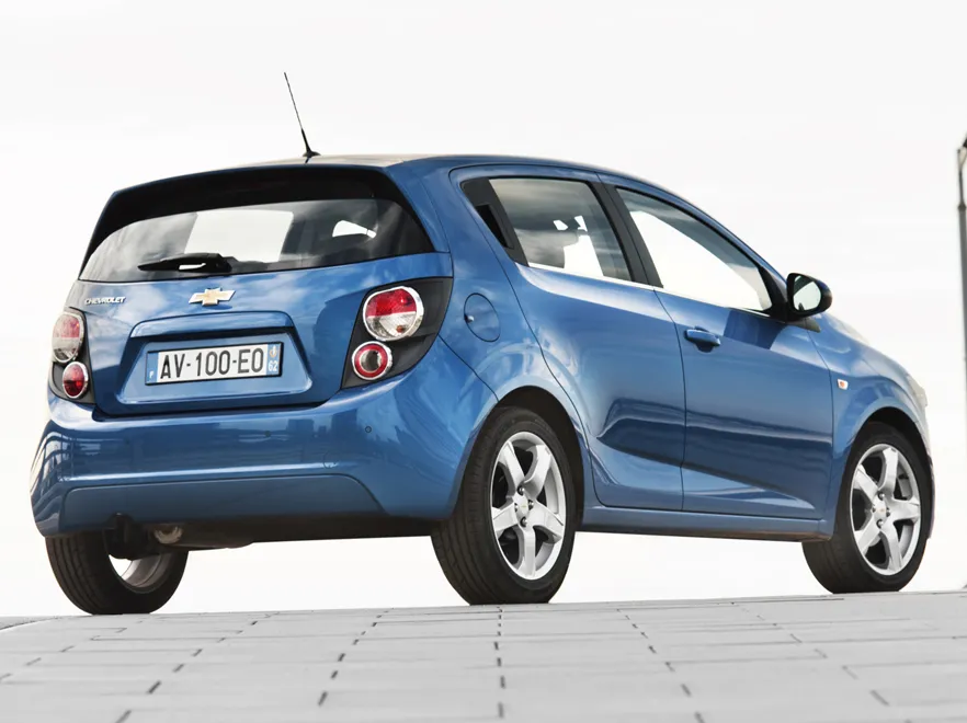 2177905-chevrolet-aveo-test-45.jpg