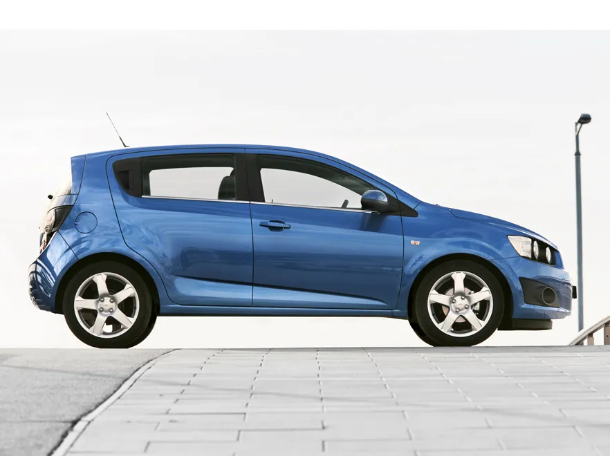 2177928-chevrolet-aveo-test-46.jpg