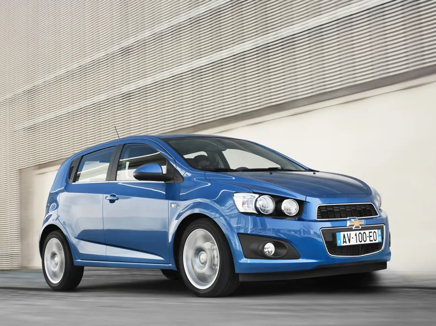 2177052-chevrolet-aveo-test-11.jpg