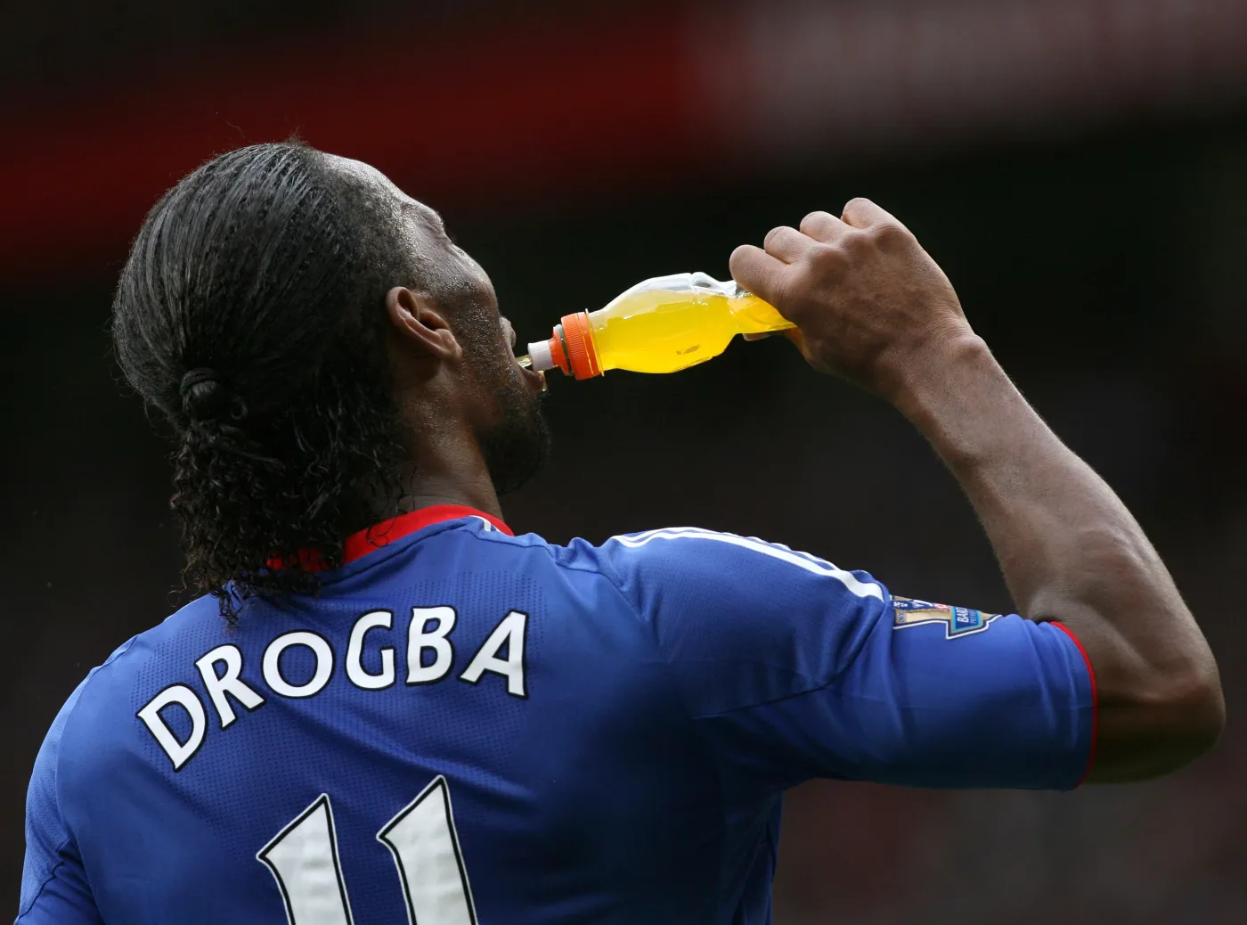 Słynny piłkarz chce rozwiązać konflikt polityczny