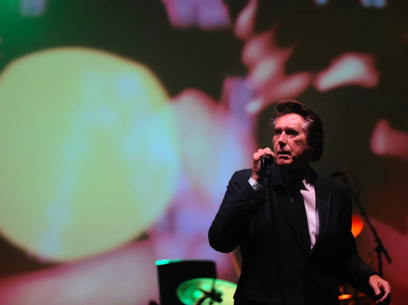 2482252-bryan-ferry-w-warszawie.jpg