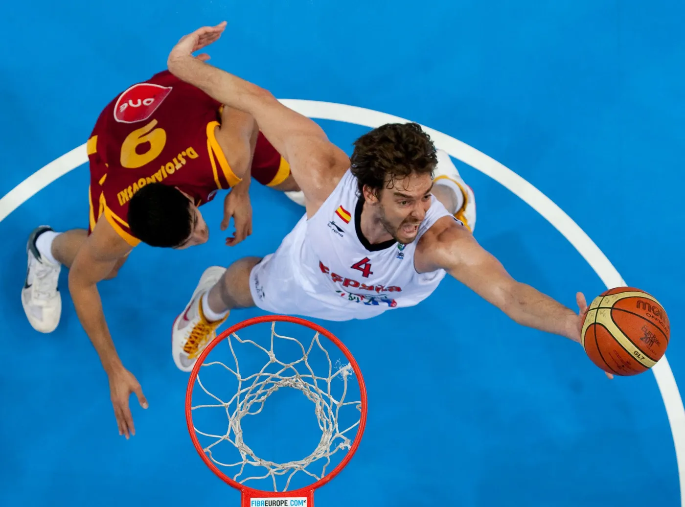 Słynni bracia będą trenowali z Barceloną