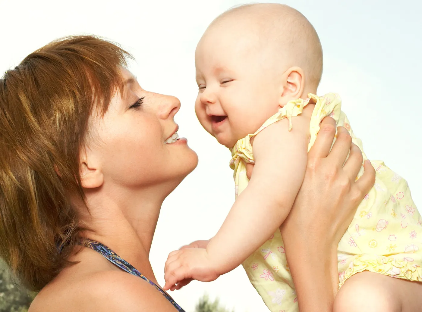niemowlę mama dziecko