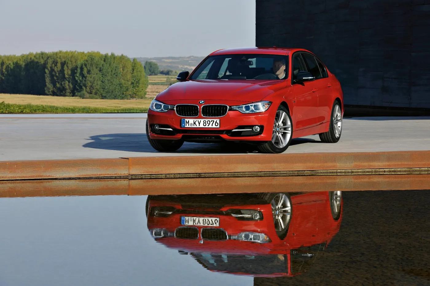 2617498-bmw-serii-3-nowe-new-2.jpg
