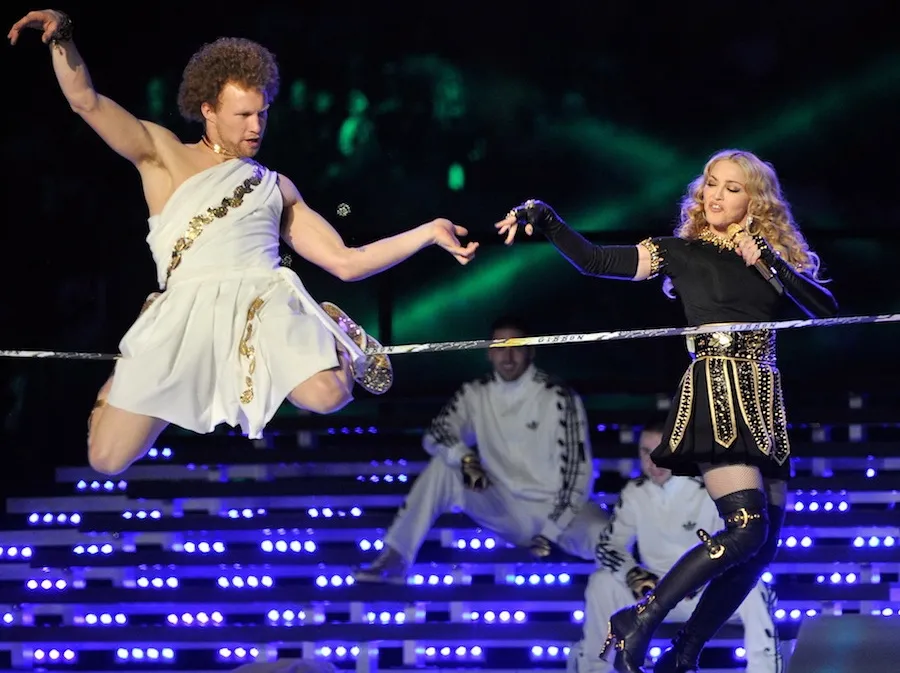 3054439-madonna-na-super-bowl.jpg