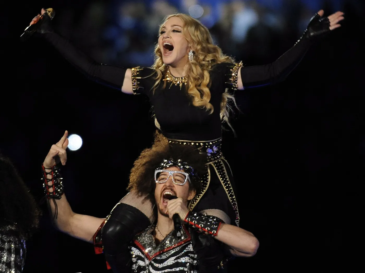 3054332-madonna-na-super-bowl.jpg