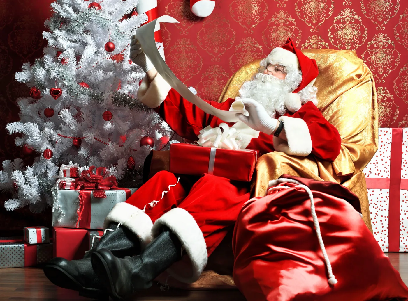 Mikołajologia stosowana