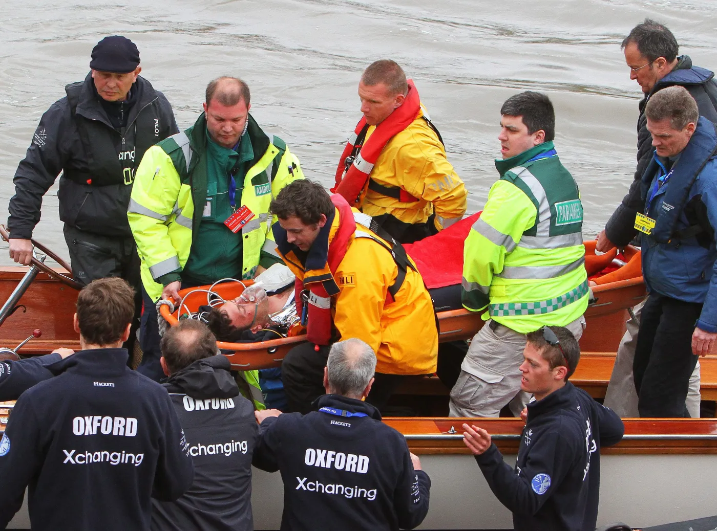 Dramatyczny finał regat Cambridge kontra Oxford