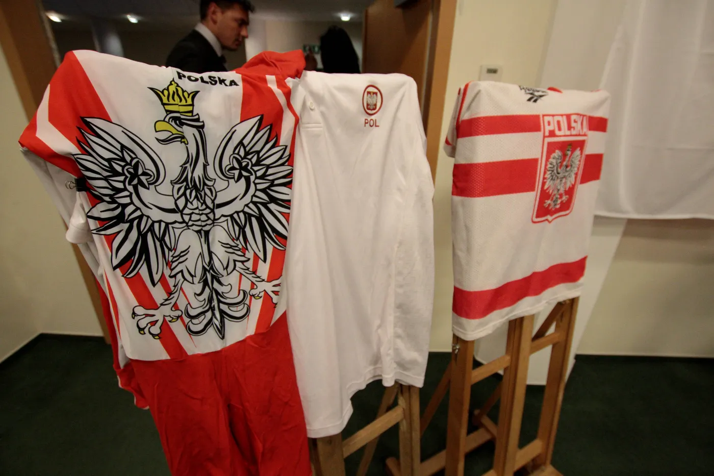 Orzełek na koszulkach