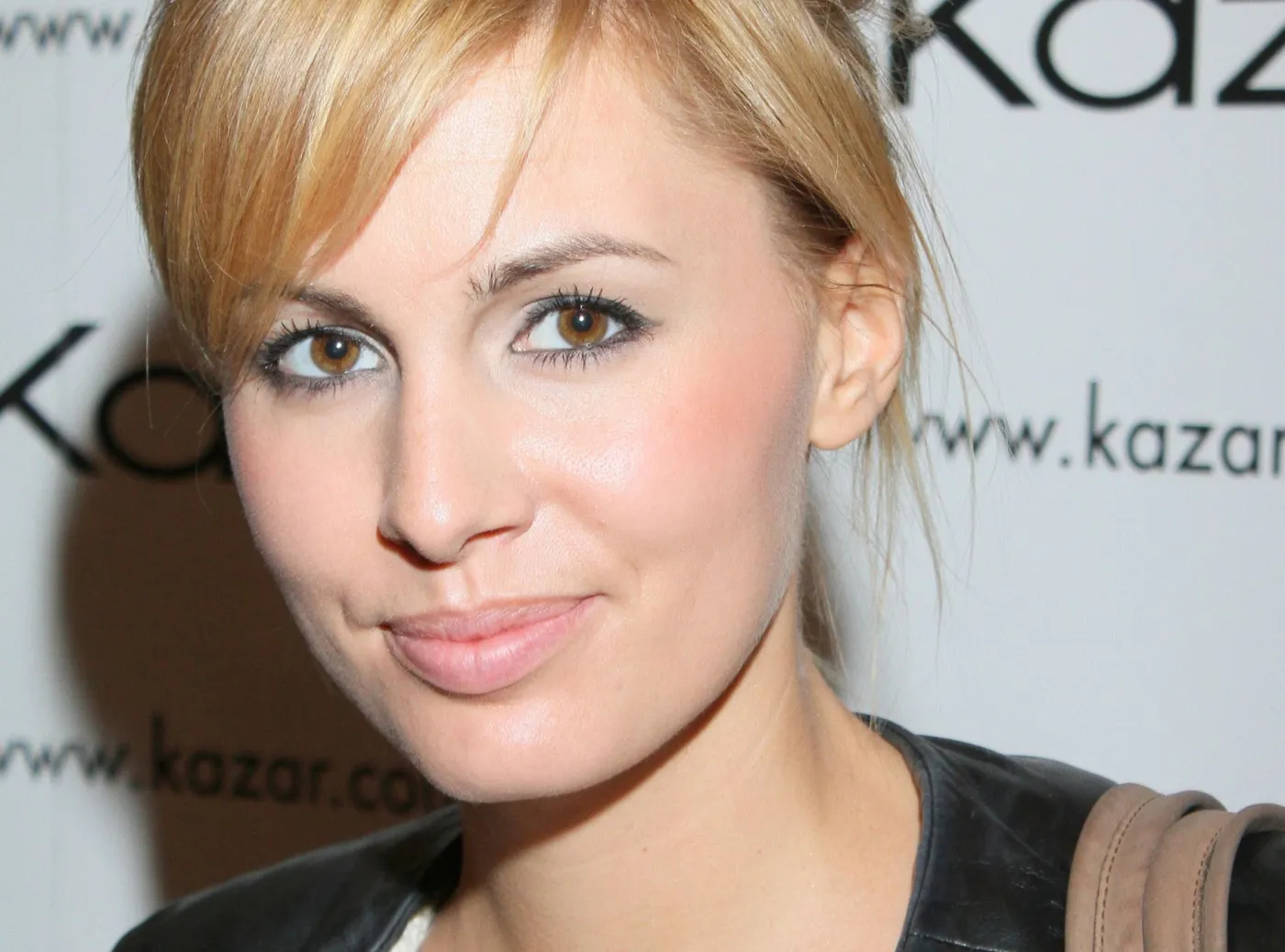 Popielewicz odważnie o marihuanie i zabawie w ginekologa