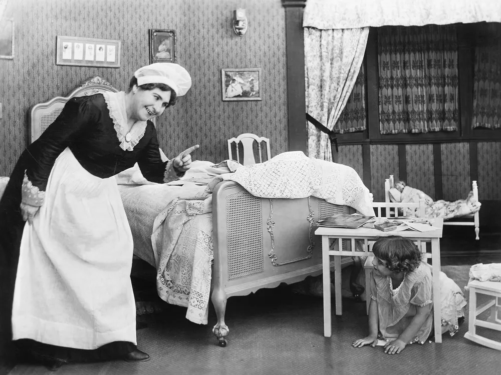 Niania to dziś za mało. Kto żyw, zatrudnia guwernantkę!