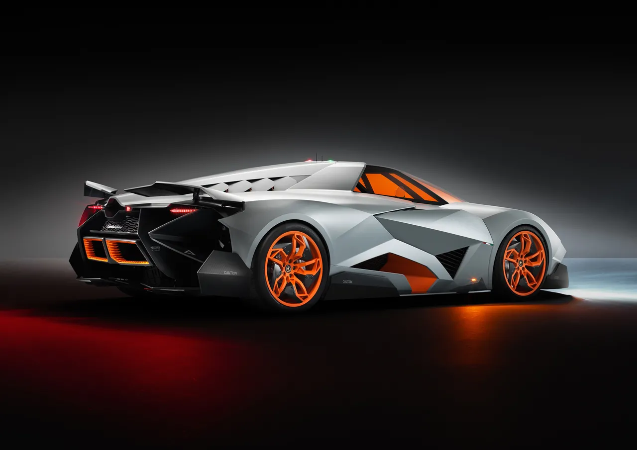 4957773-lamborghini-egoista-001.jpg