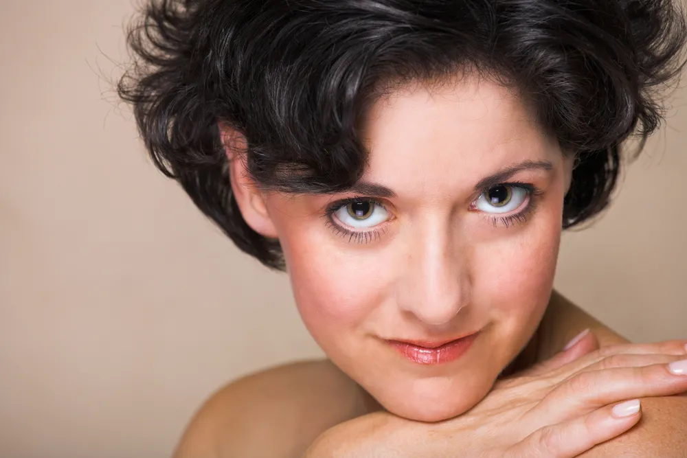 Twarz dojrzałej kobiety