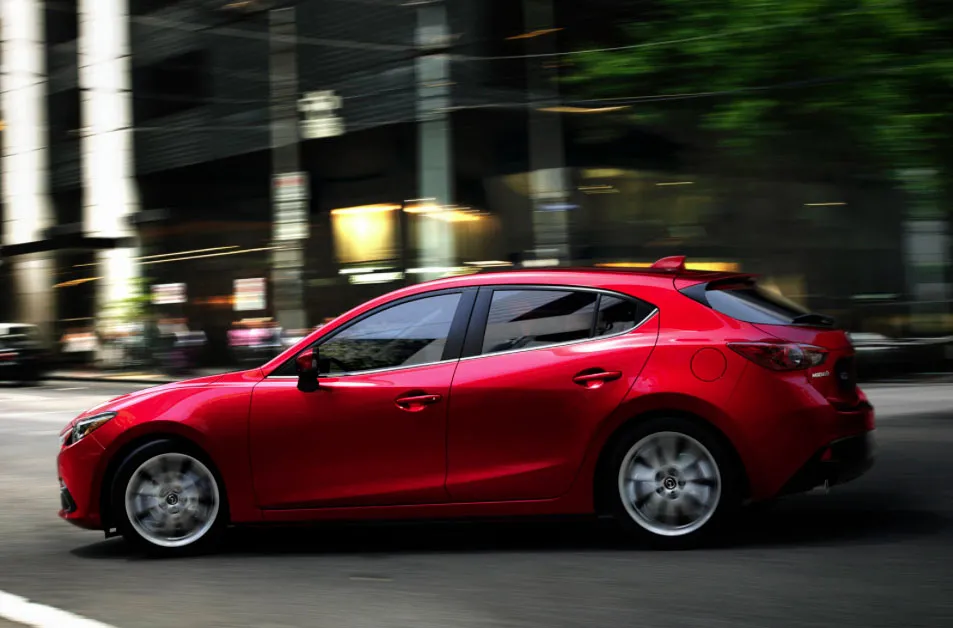 5133473-004-2014-mazda3-leaked.jpg