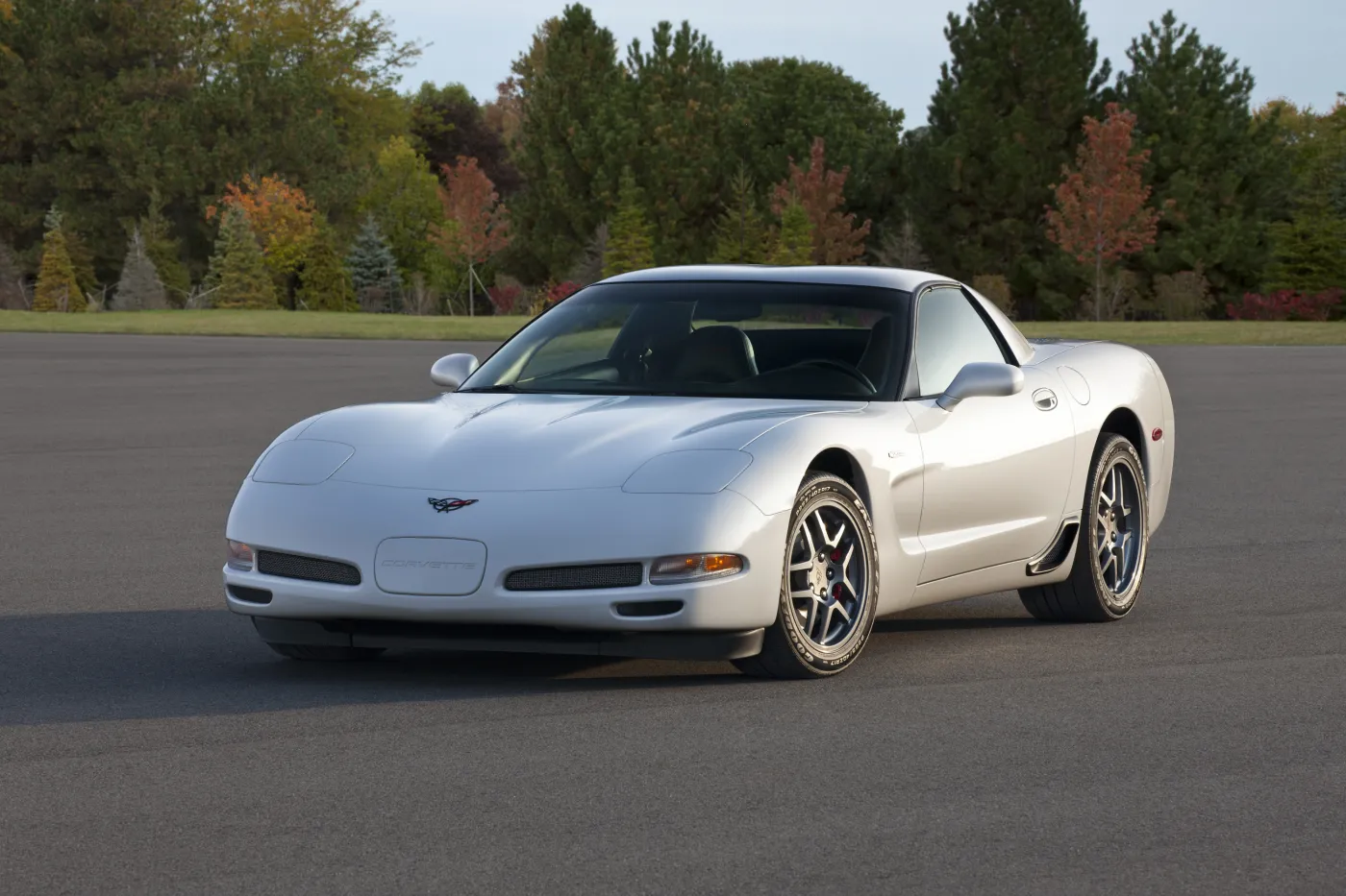 5140639-2001-chevrolet-corvette.jpg