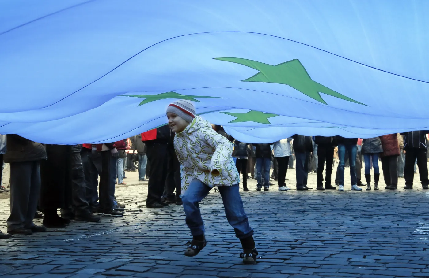 100 tysięcy osób w Kijowie protestuje przeciwko zbliżeniu z Rosją