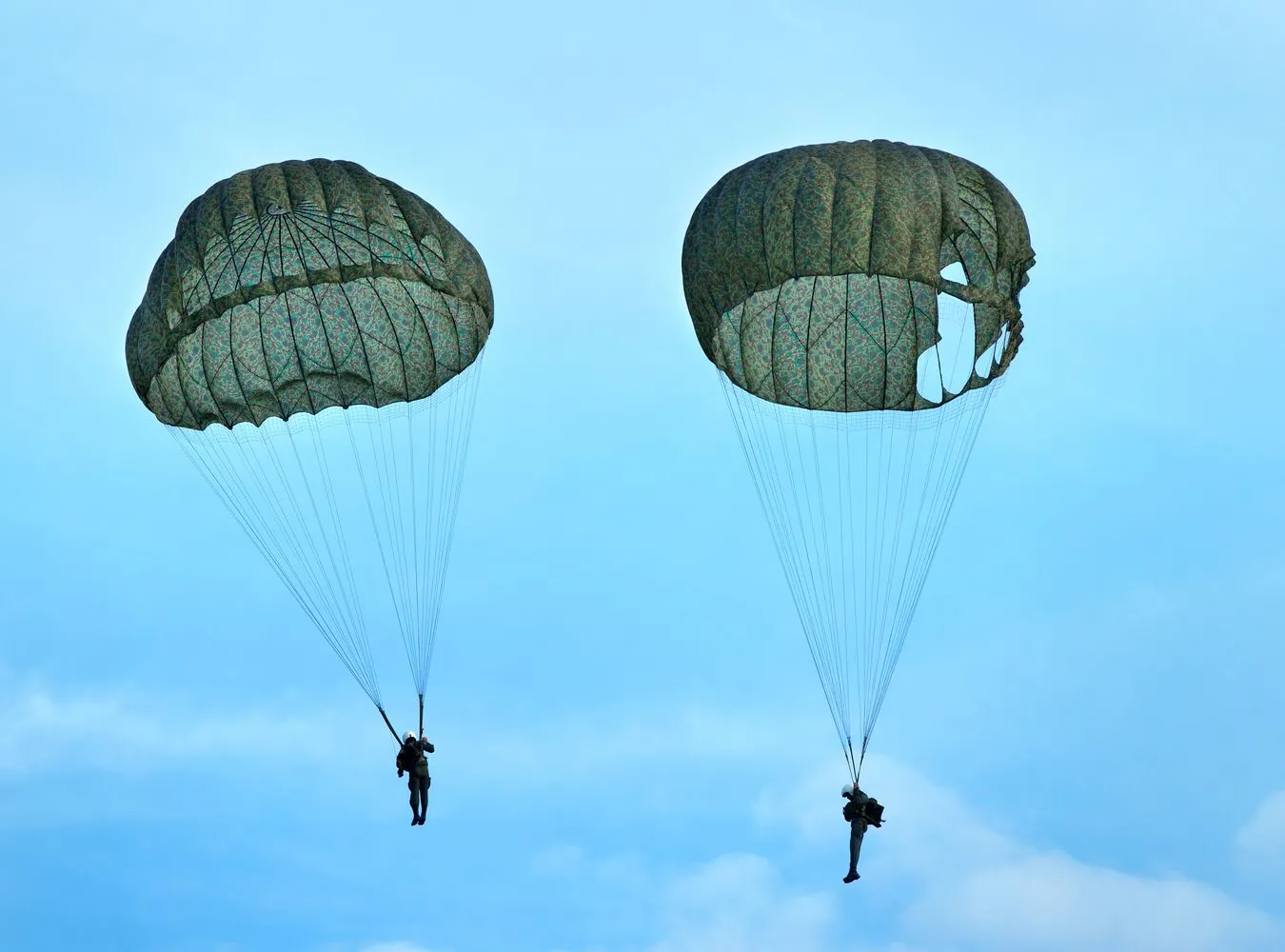 Tragiczny wypadek koło Nasielska. Spadochroniarz nie żyje
