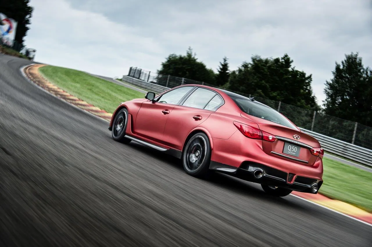 6702340-infiniti-q50-eau-rouge.jpg