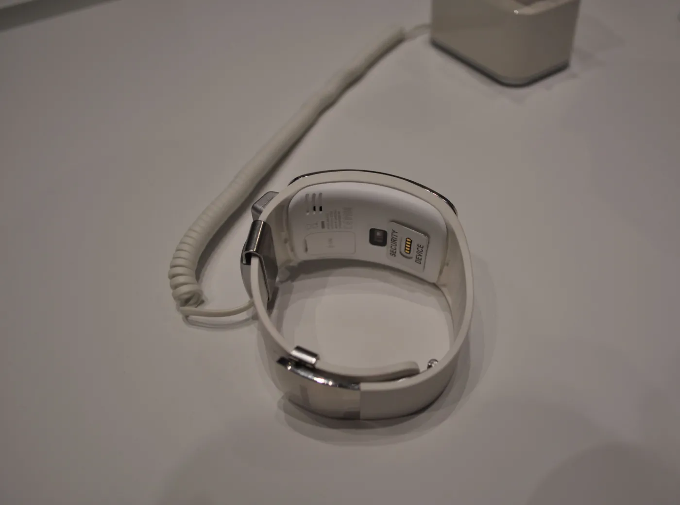 6776098-samsung-galaxy-gear-2.jpg
