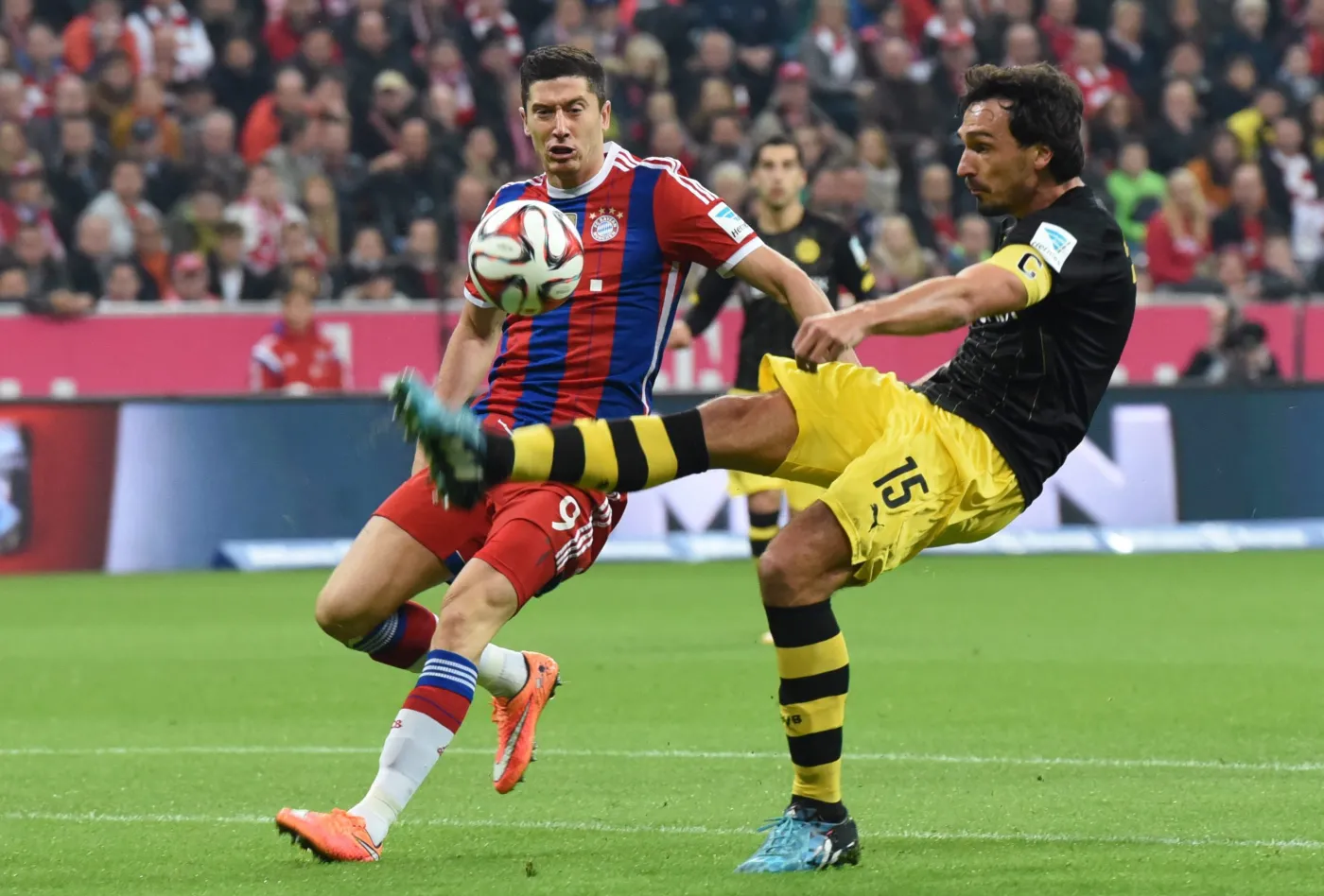 Mats Hummels (z prawej)