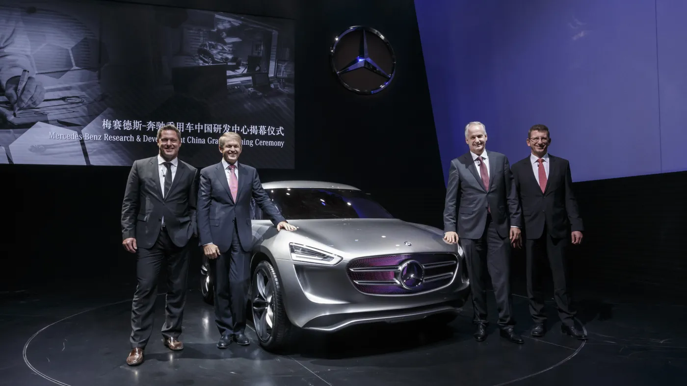 7045717-mercedes-vision-g-code.jpg