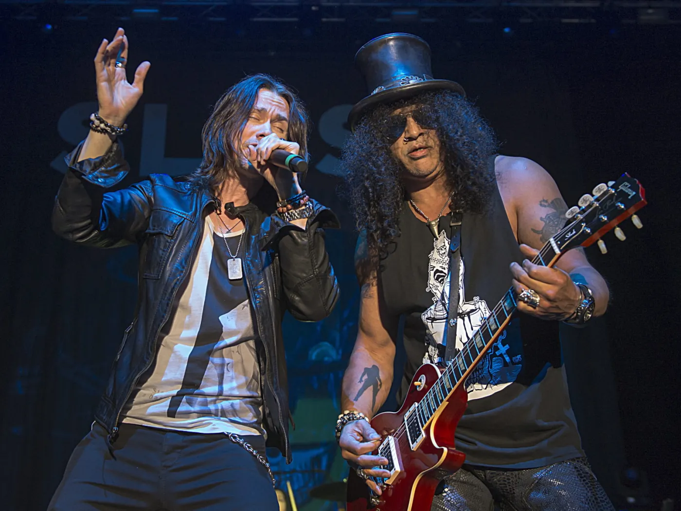 7074455-slash-i-myles-kennedy.jpg