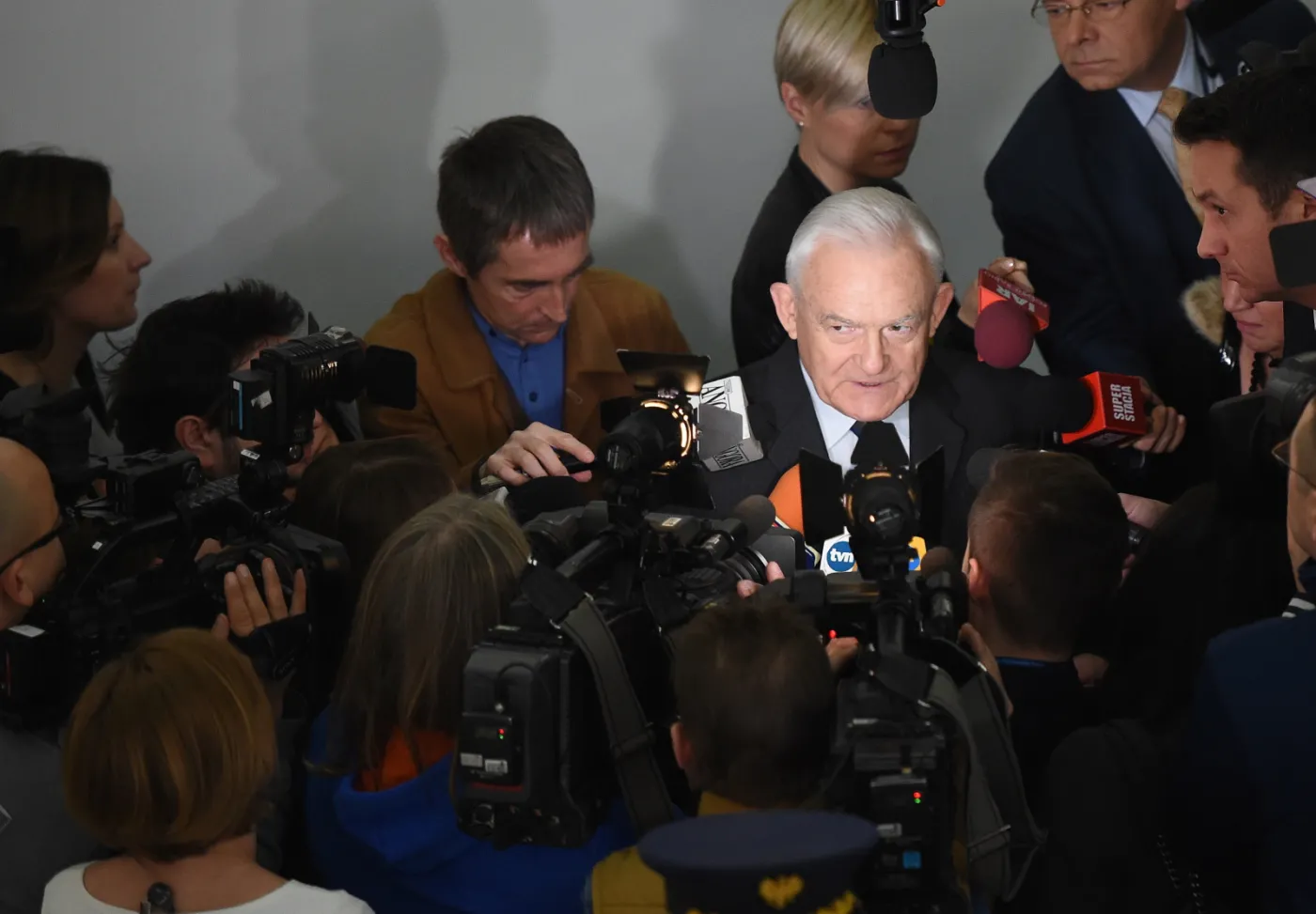 Rada Krajowa SLD przeciw Millerowi. Nie chcą, by Kalisz był kandydatem na prezydenta