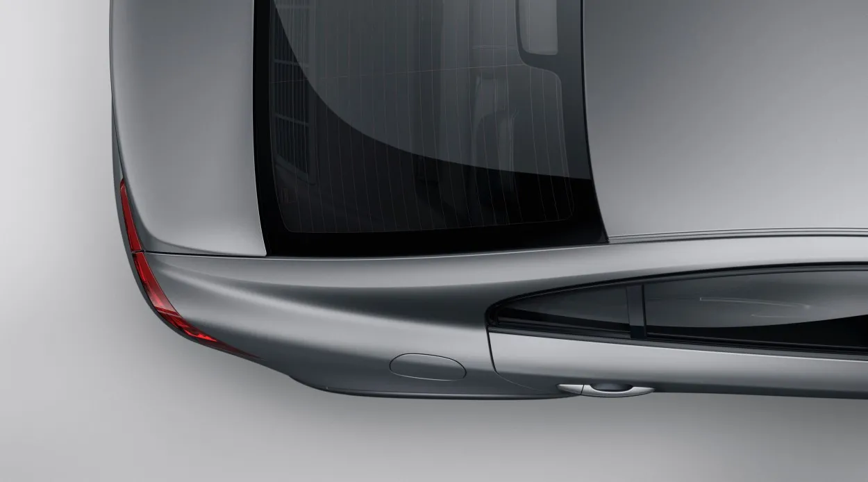 Pierwsza limuzyna do jazdy w terenie. Volvo S60 Cross Country. ZDJĘCIA