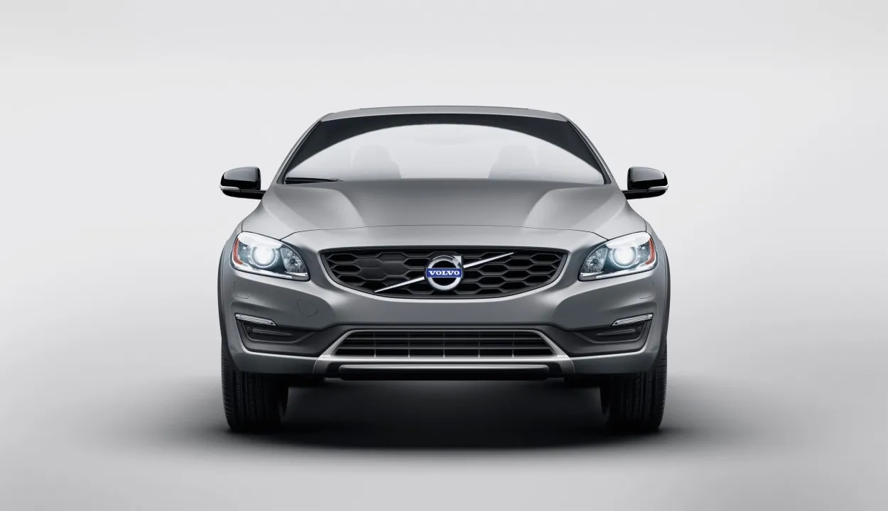7275862-volvo-s60-cross-country.jpg