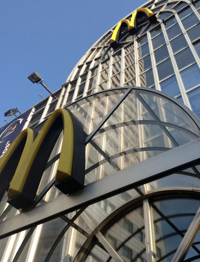 McDonald’s oszukiwał fiskusa w Europie. Wyprowadzili do Luksemburgu 1 mld euro