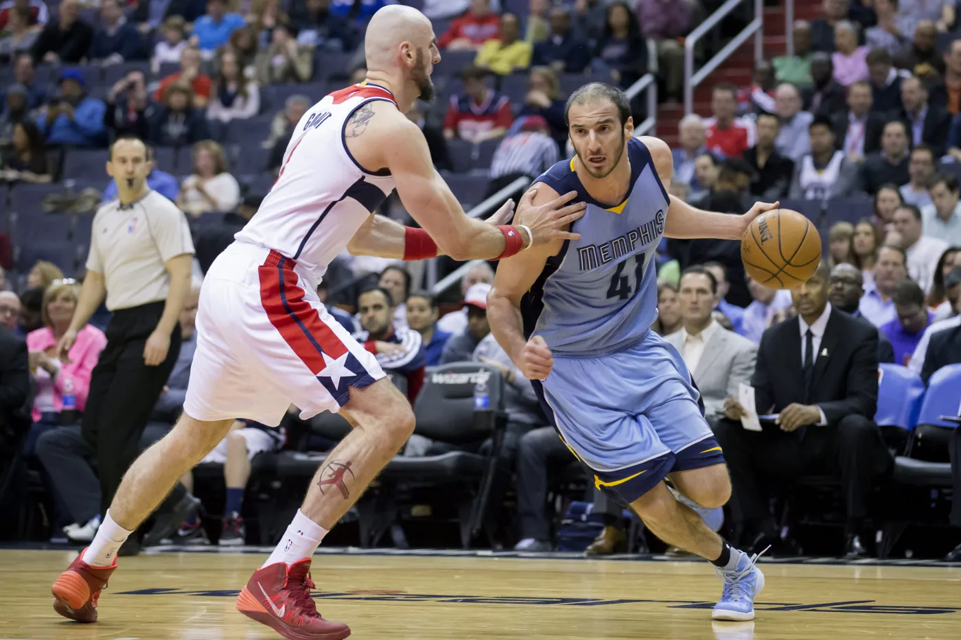 Marcin Gortat (z lewej)