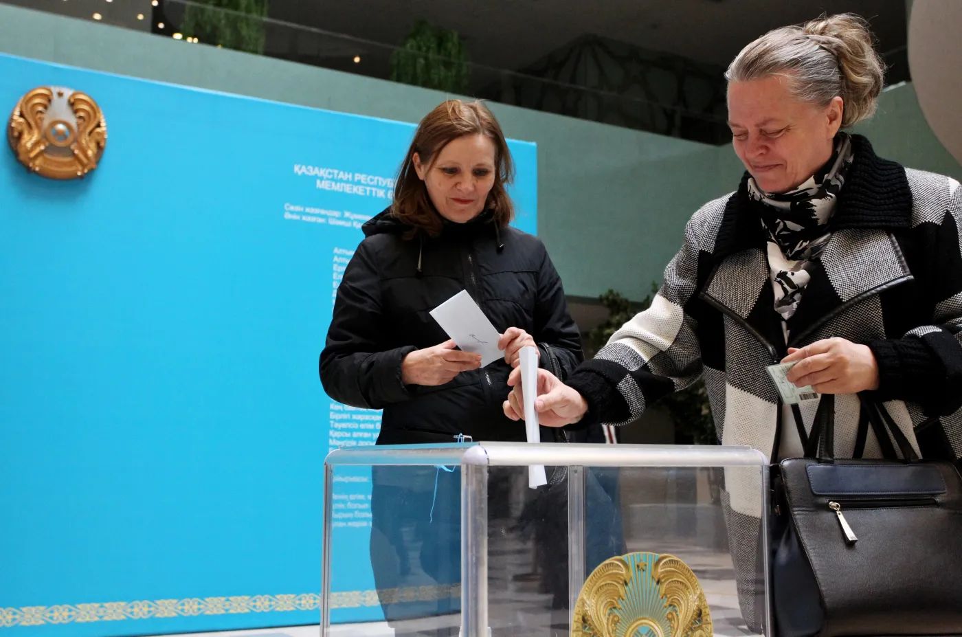 Prezydent Kazachstanu utrzymał władzę. Poprawił wynik sprzd czterech lat