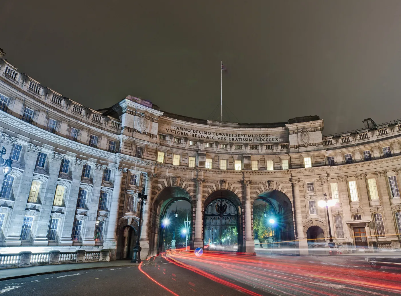 Budynek ministerstwa na sprzedaż. W Londynie szukają oszczędności
