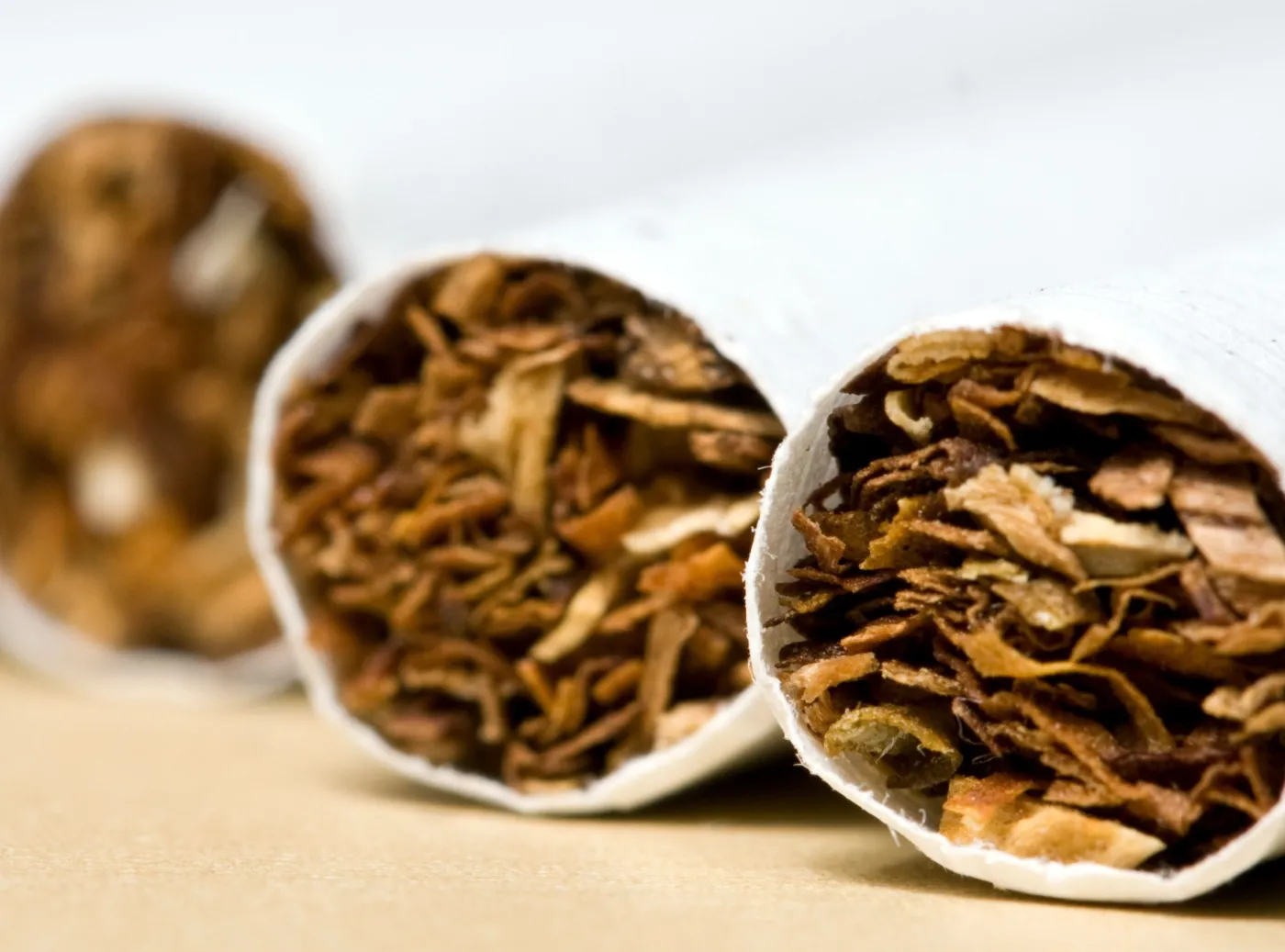 Bruksela jeszcze mocniej uderzy w palaczy