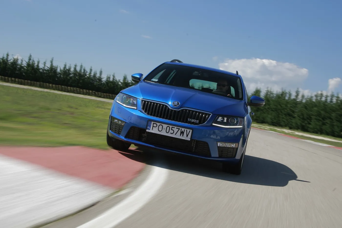 5468509-skoda-octavia-rs-test.jpg