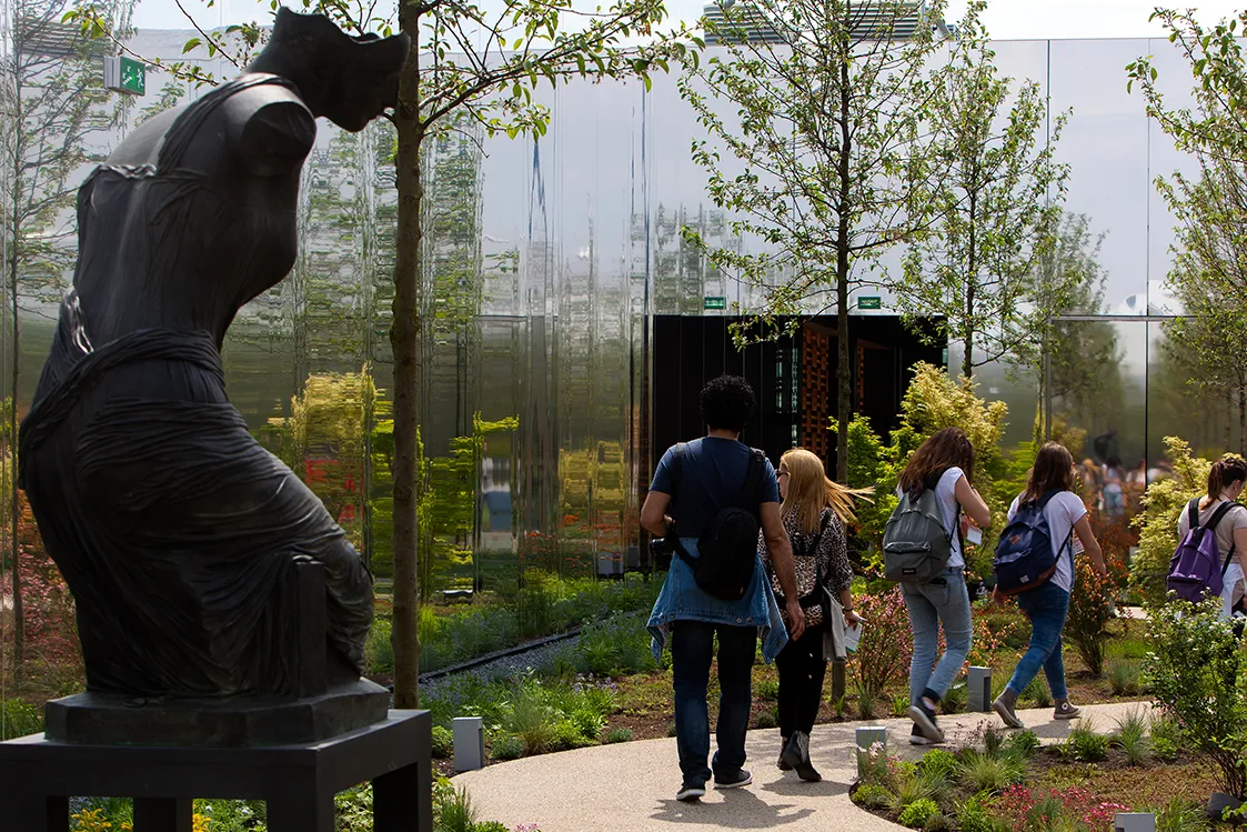 7763671-polski-pawilon-na-expo.jpg