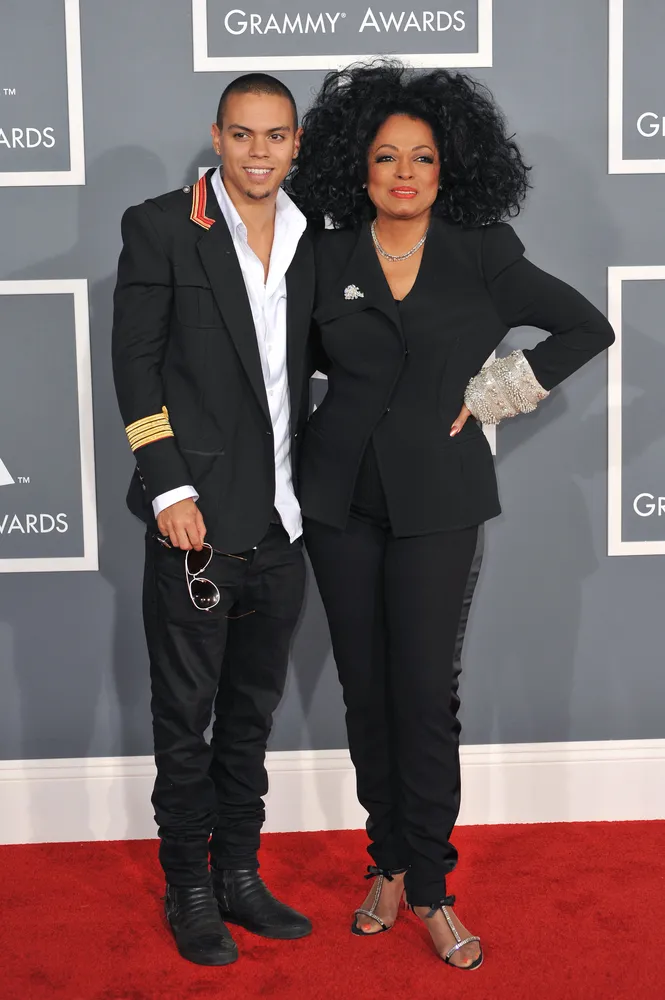 7776081-evan-ross-z-mama-diana.jpg