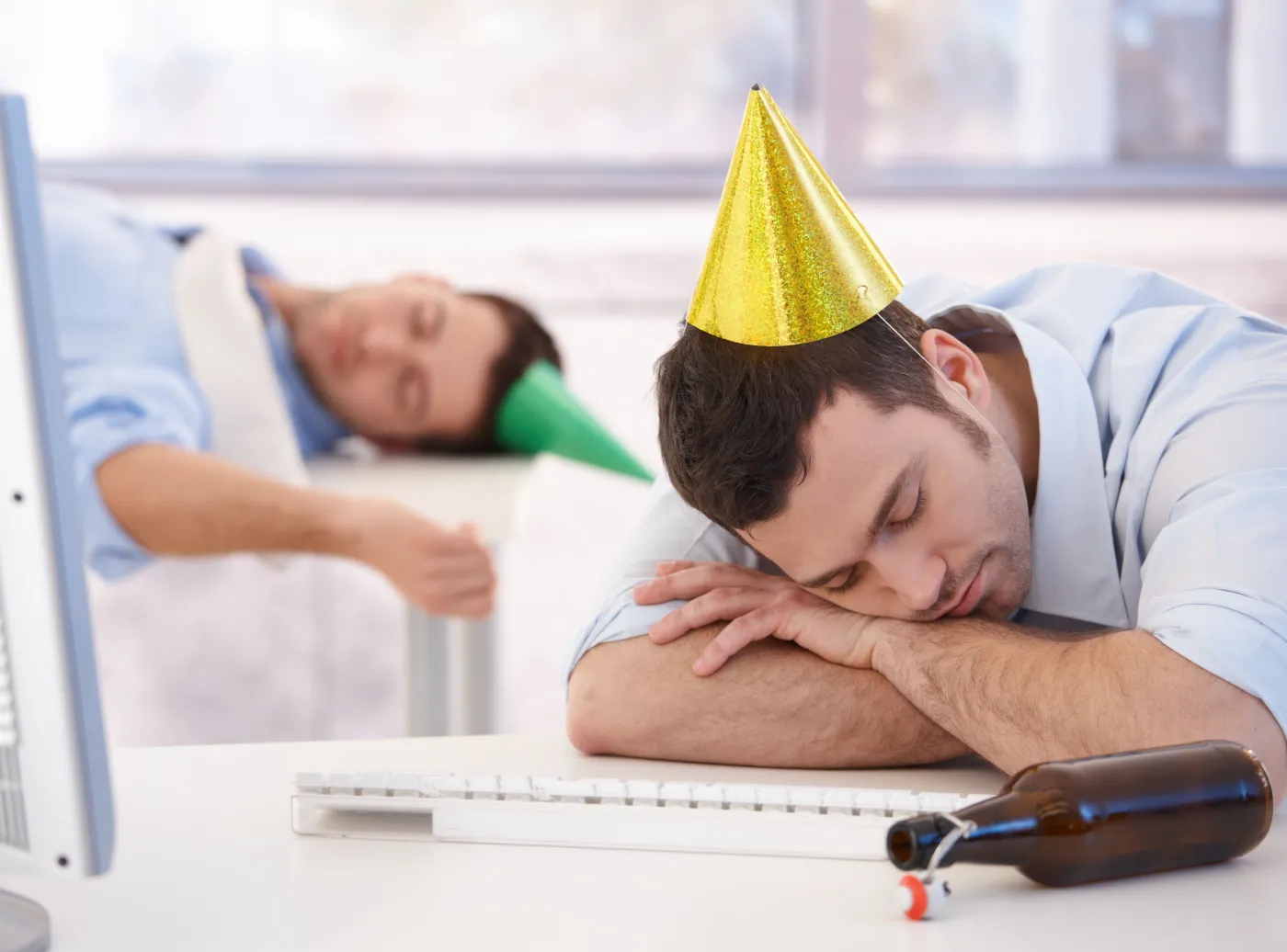 Jak skutecznie pokonać kaca? Dietetyk radzi. Zobacz WIDEO