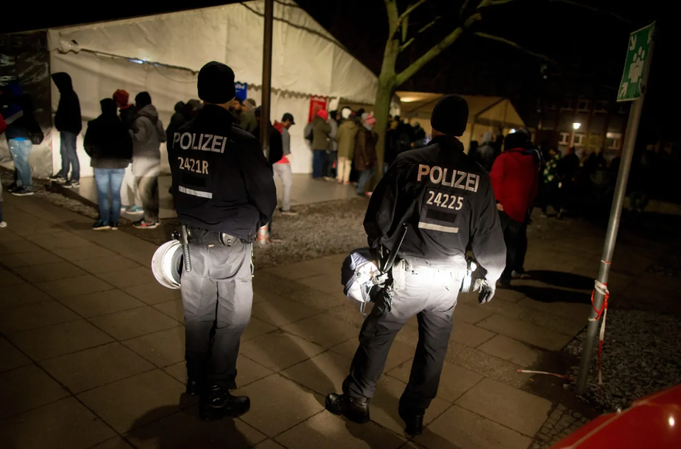 Na razie bez decyzji UE ws. podziału uchodźców. "Nie ma pieniądzy, pracowników, sprzętu..."