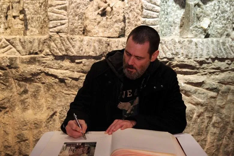 8544624-jim-carrey-w-wieliczce.jpg
