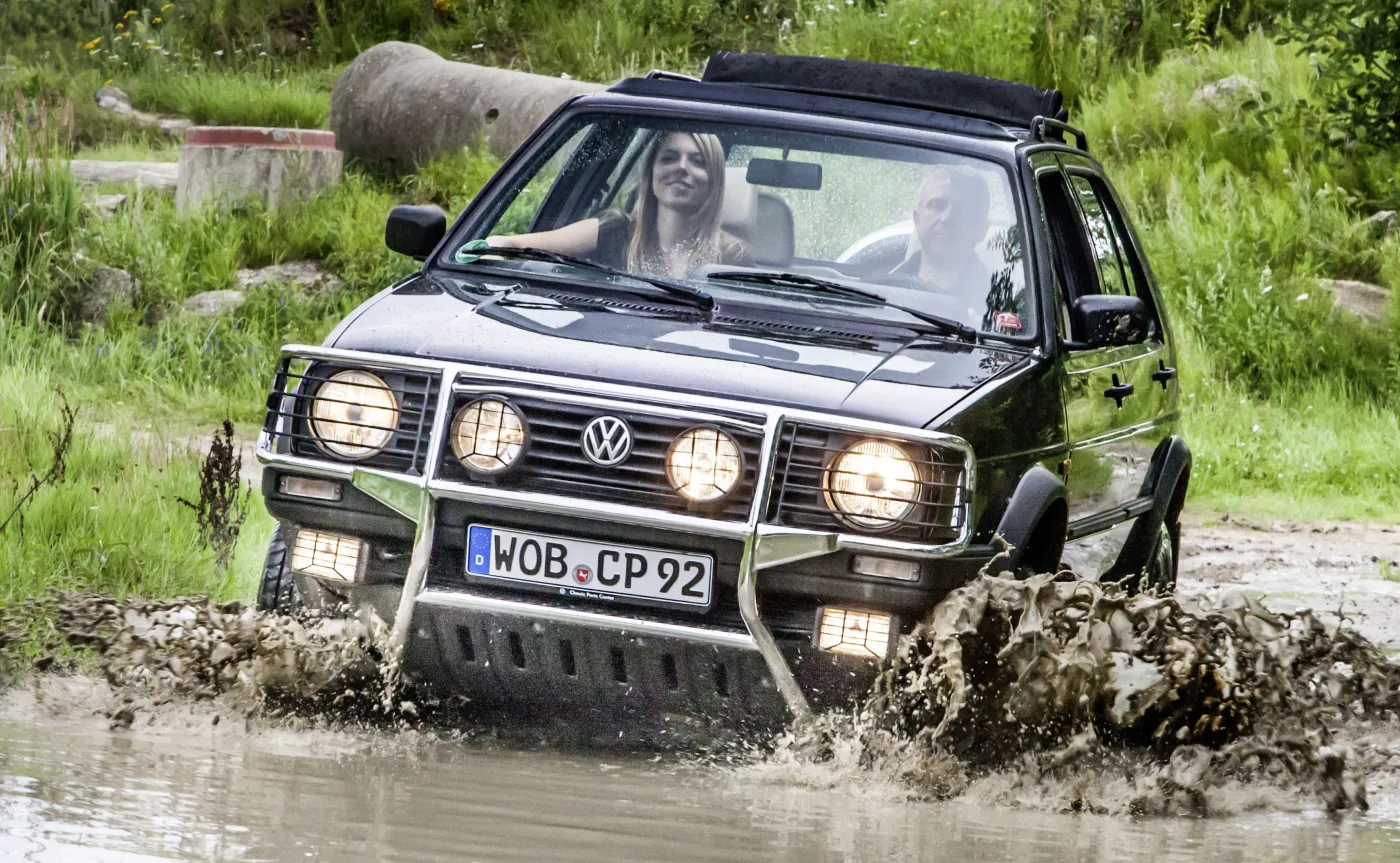 8570360-volkswagen-golf-country.jpg