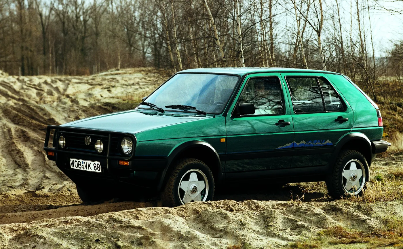 8571970-volkswagen-golf-country.jpg