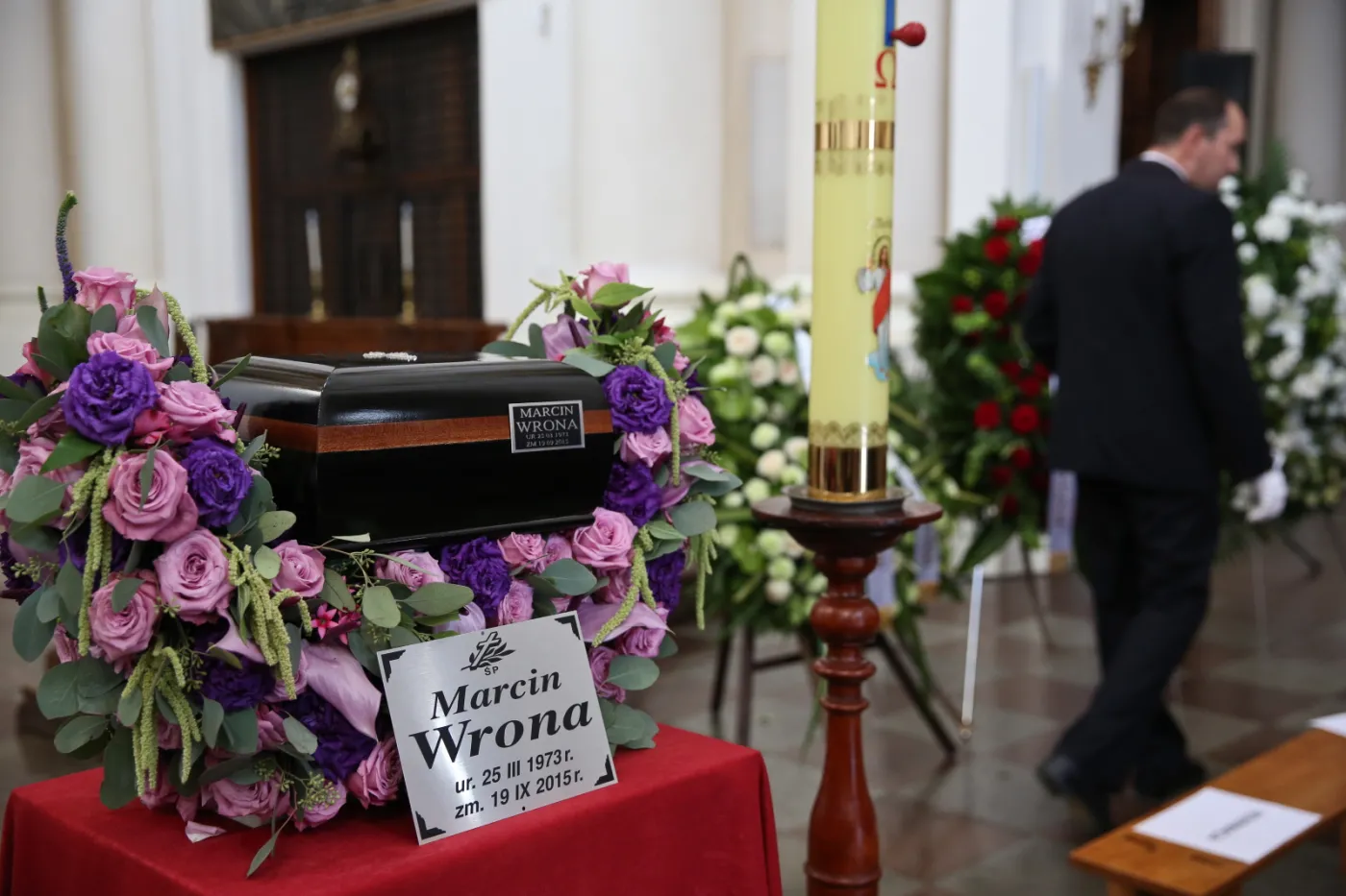 8248034-pogrzeb-marcina-wrony.jpg