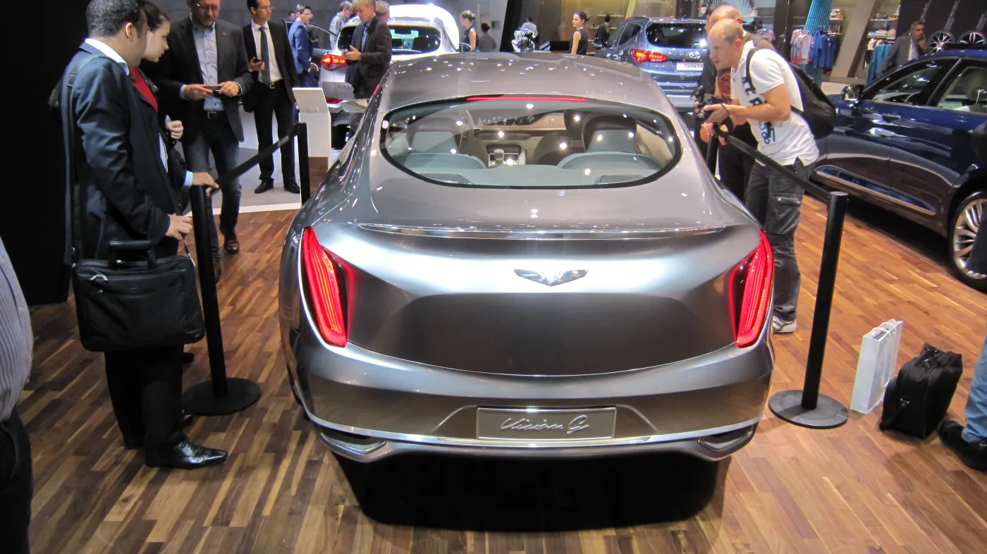 8263265-hyundai-vision-g-coupe.jpg